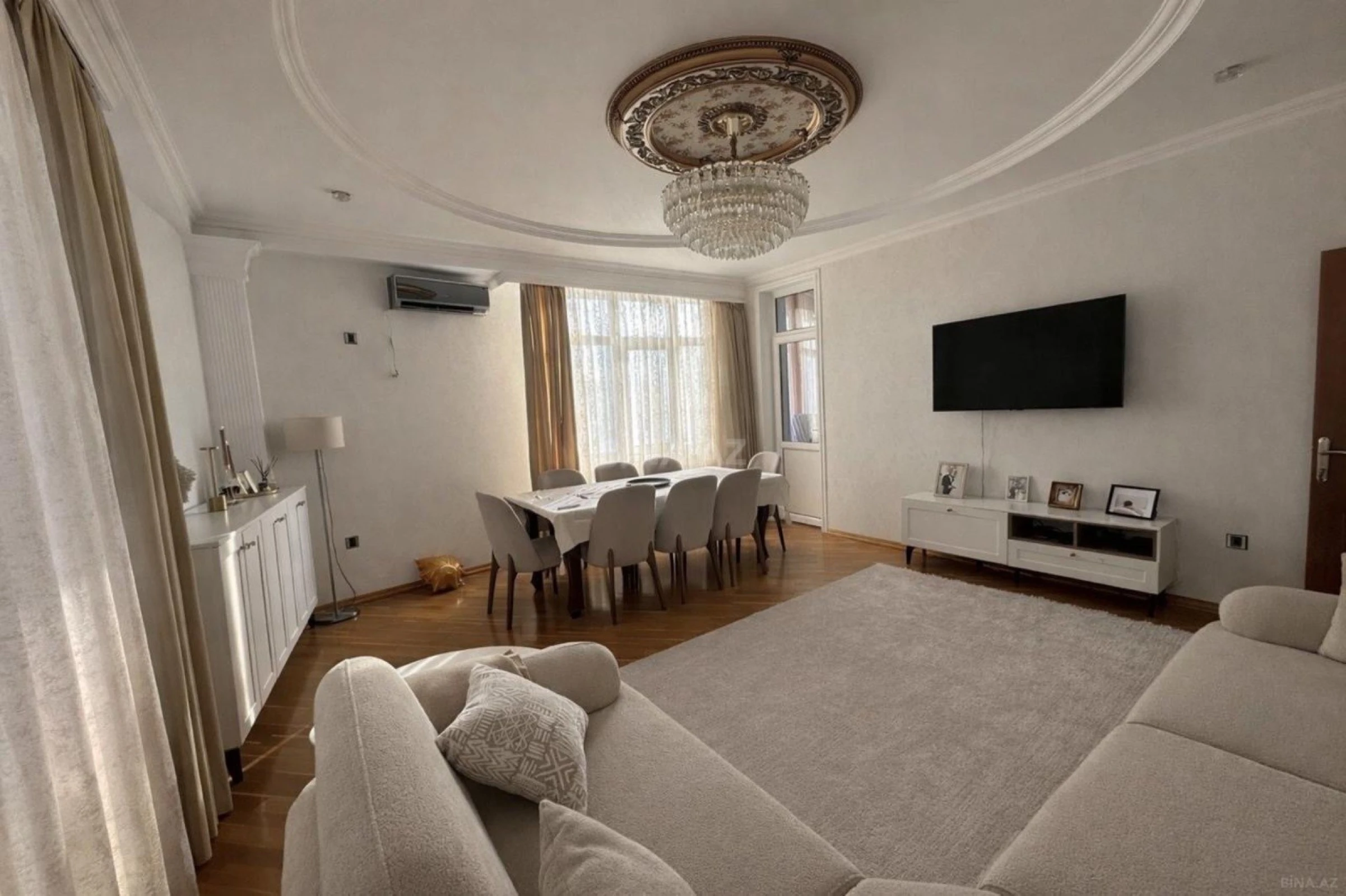 Satılır 2 otaqlı mənzil 88 m²