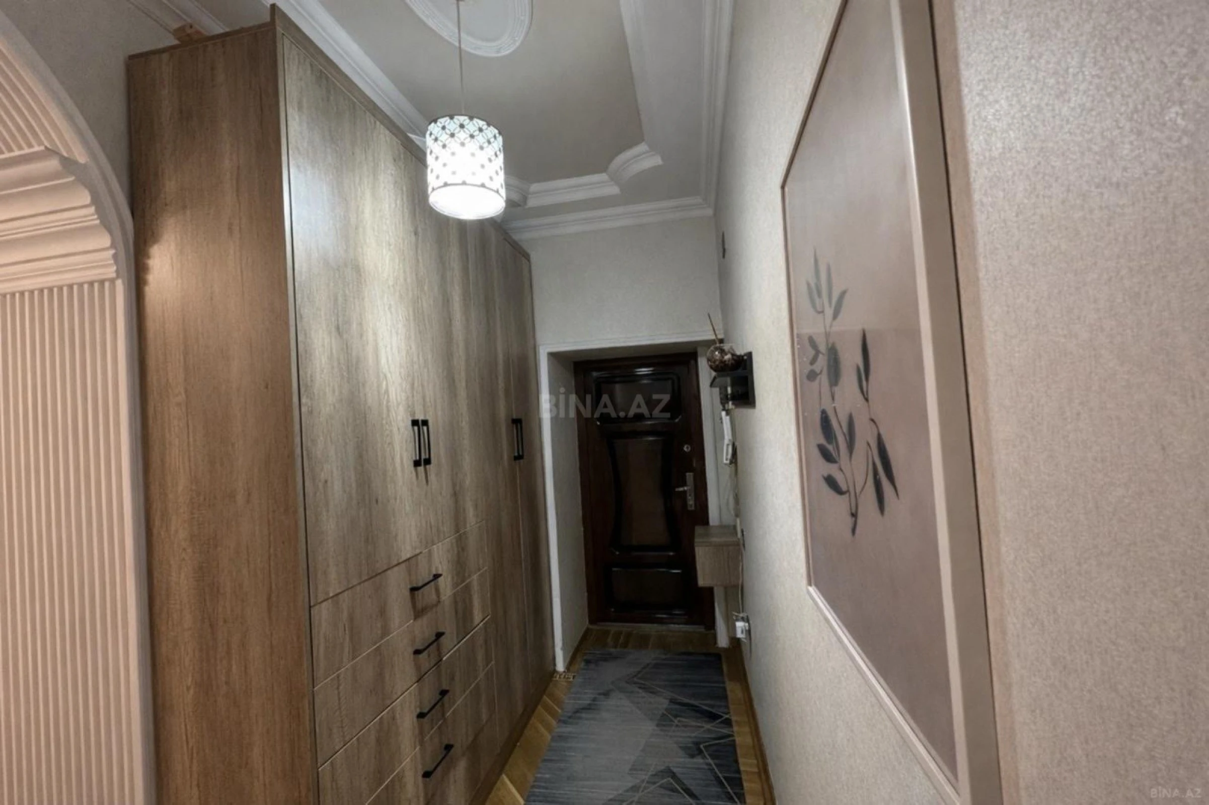 Satılır 2 otaqlı mənzil 88 m²