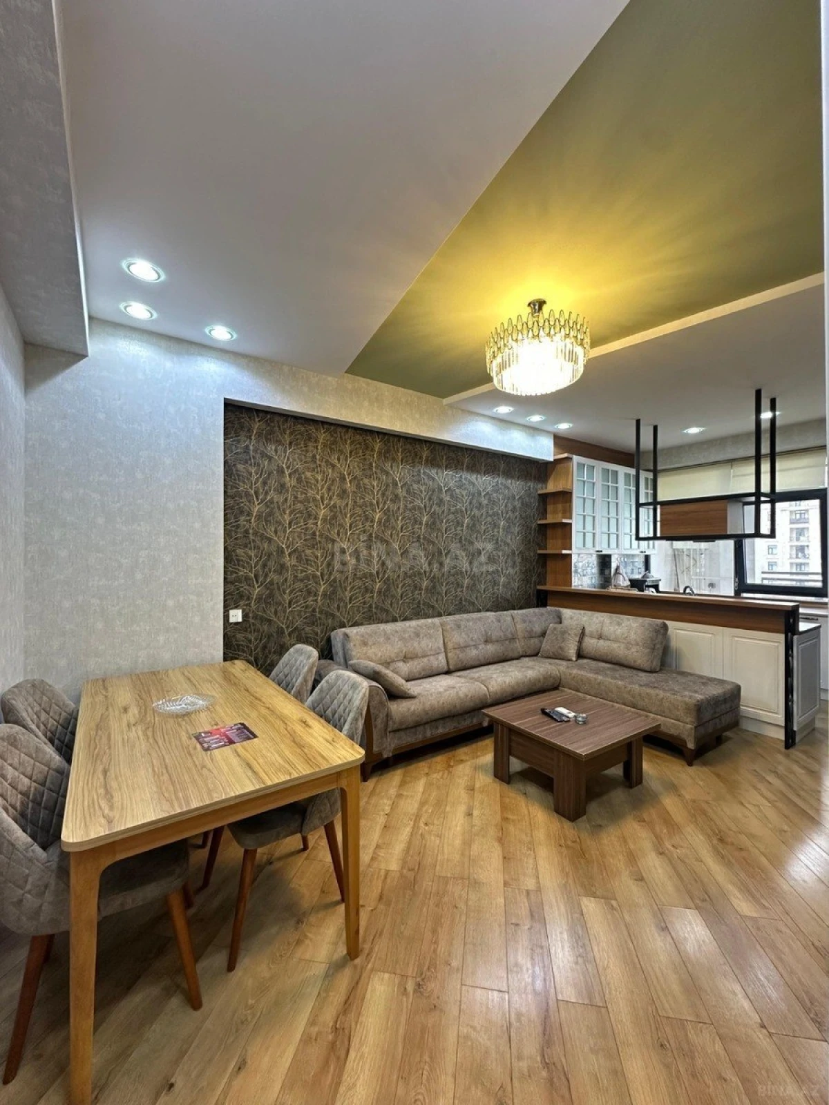 Satılır 3 otaqlı mənzil 90 m²