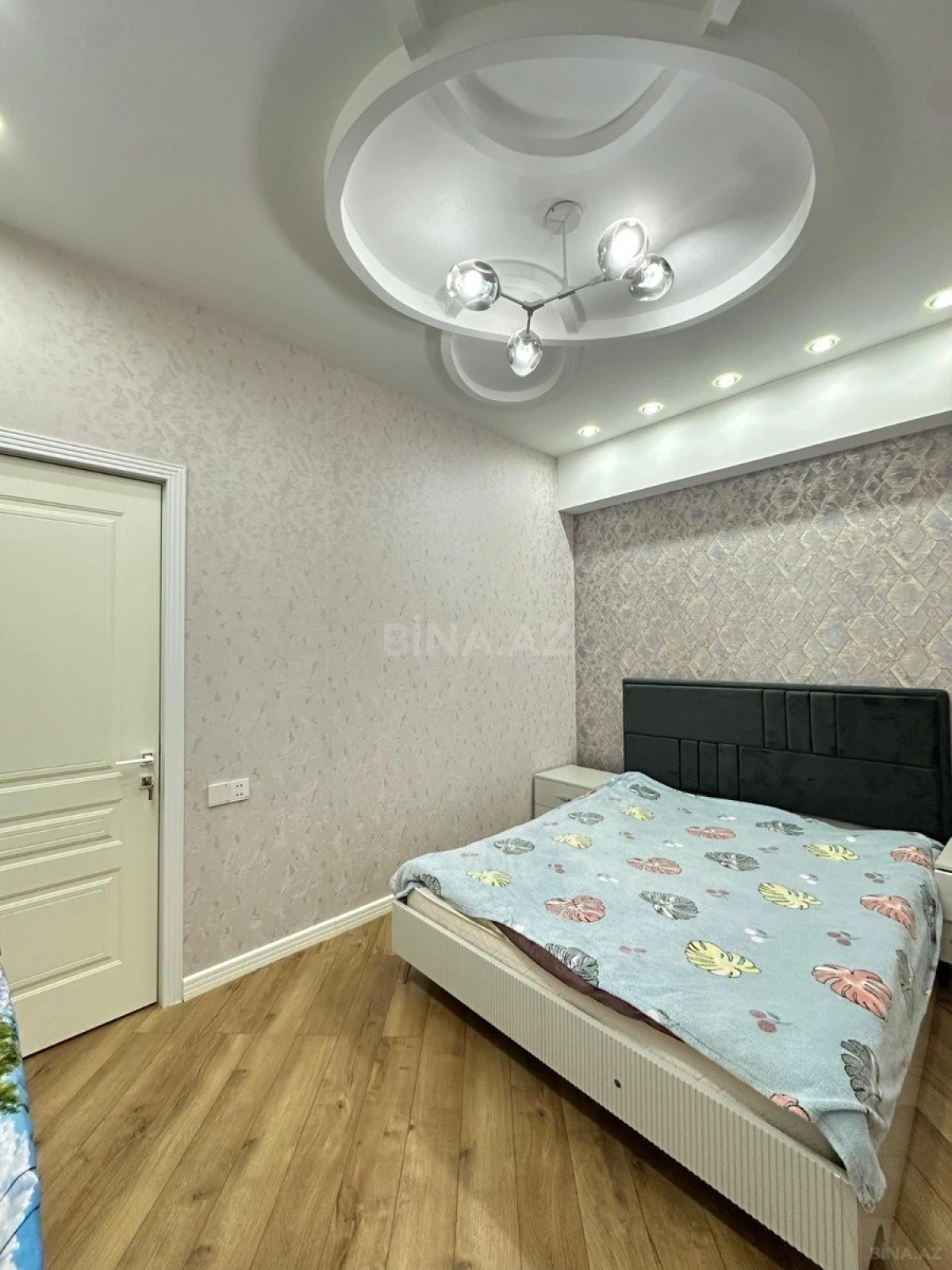 Satılır 3 otaqlı mənzil 90 m²