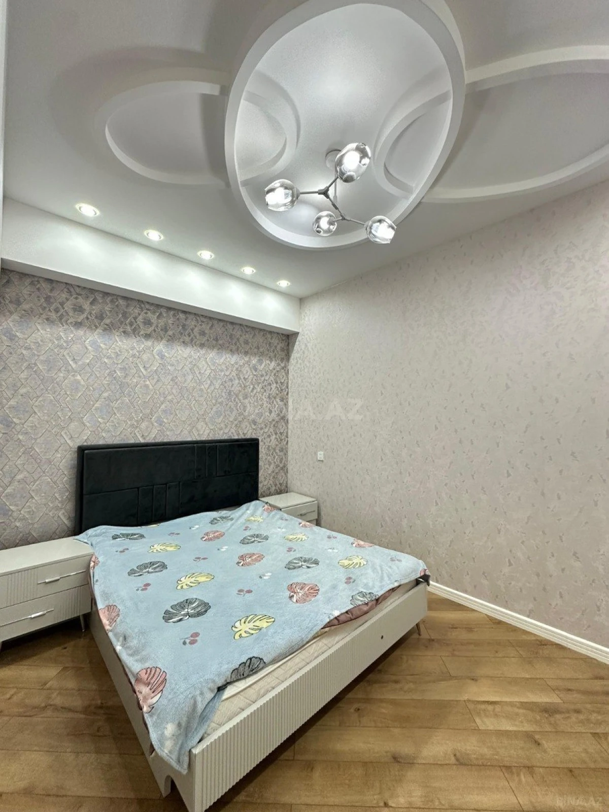 Satılır 3 otaqlı mənzil 90 m²