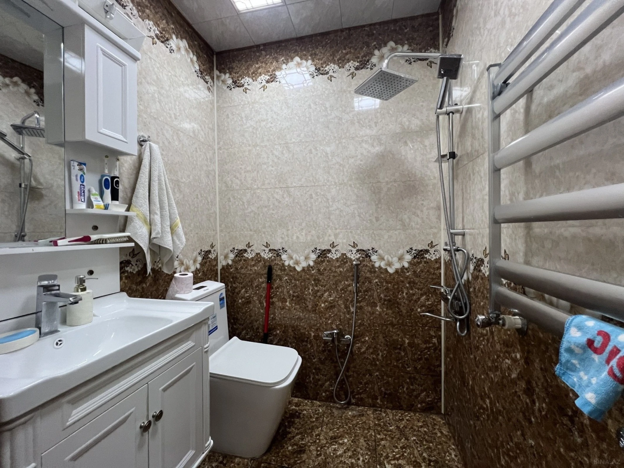 Satılır 4 otaqlı həyət evi 120 m²