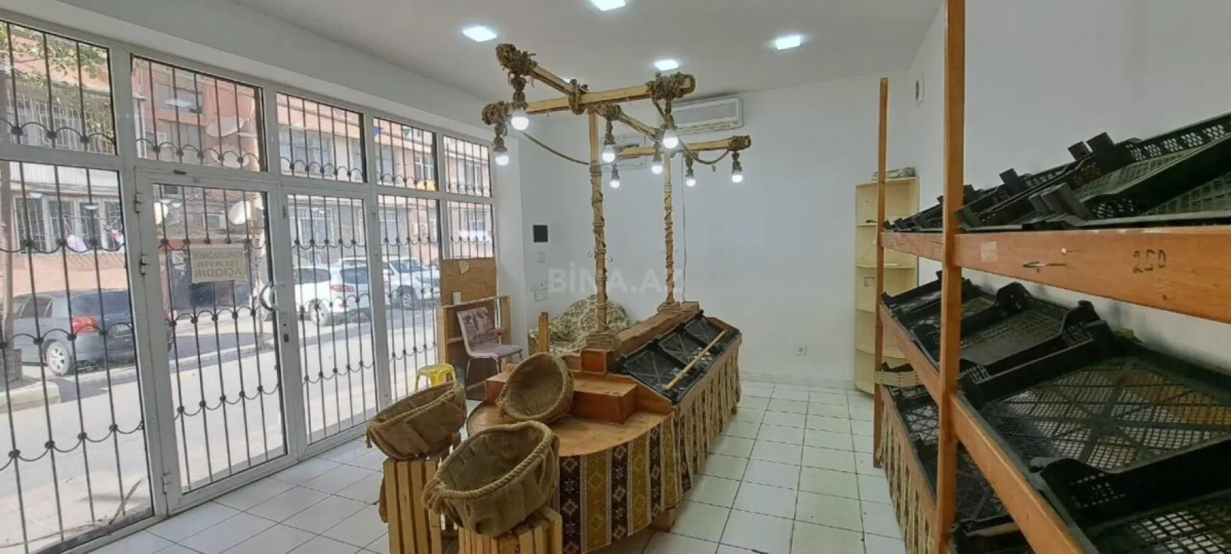 Satılır obyekt 33 m²