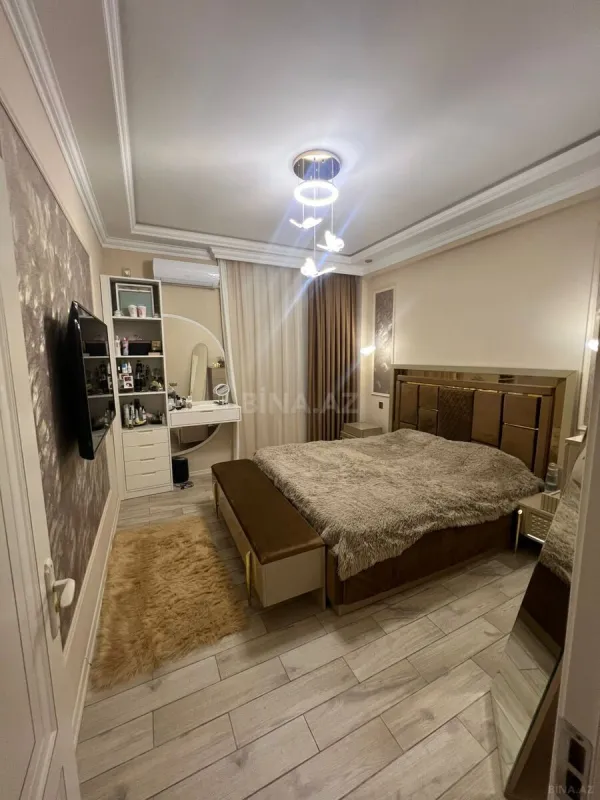 Satılır 3 otaqlı mənzil 111 m²