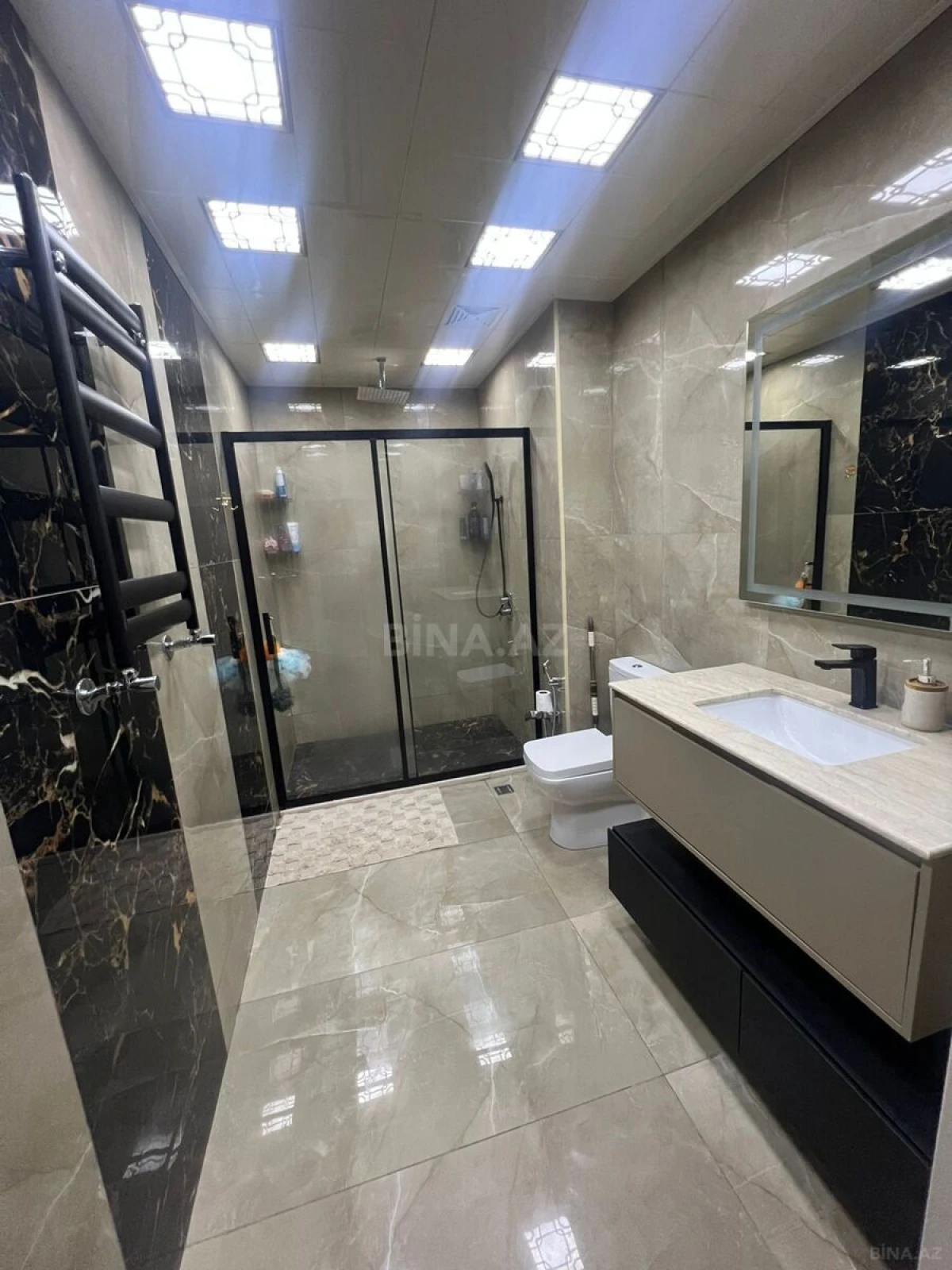 Satılır 3 otaqlı mənzil 111 m²