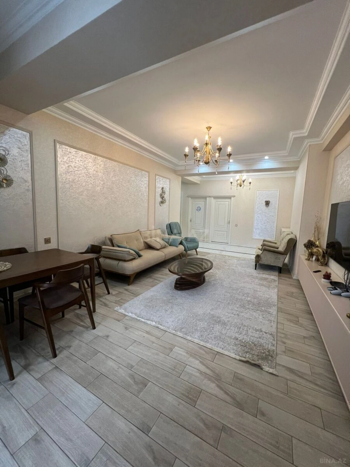 Satılır 3 otaqlı mənzil 111 m²