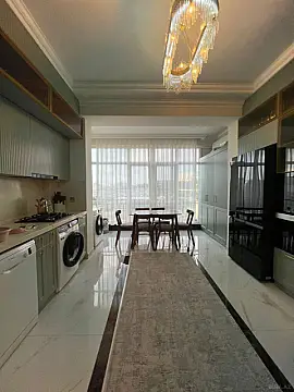 Satılır 3 otaqlı mənzil 111 m²