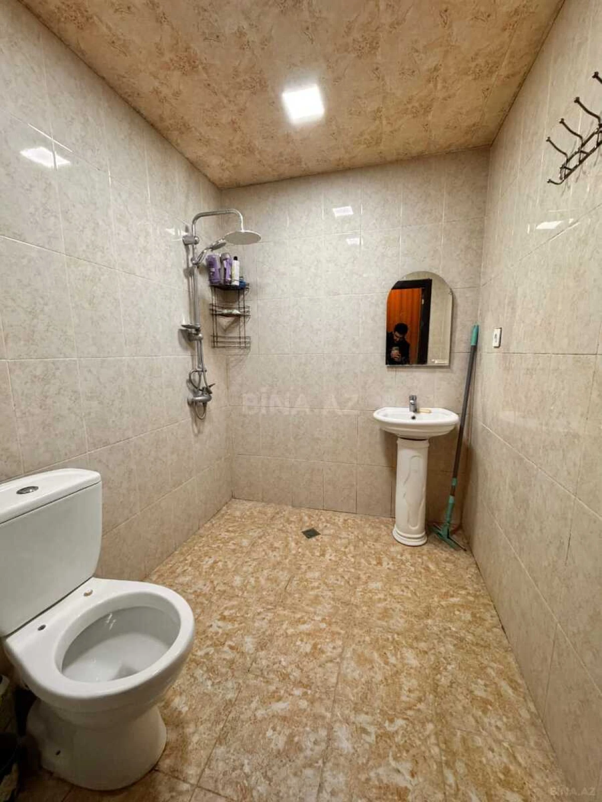 Satılır 2 otaqlı mənzil 70 m²