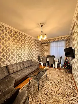 Satılır 2 otaqlı mənzil 70 m²