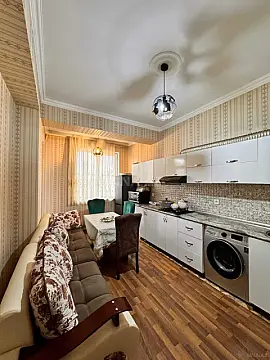 Satılır 2 otaqlı mənzil 70 m²