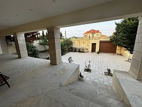 Satılır 4 otaqlı həyət evi 142 m²