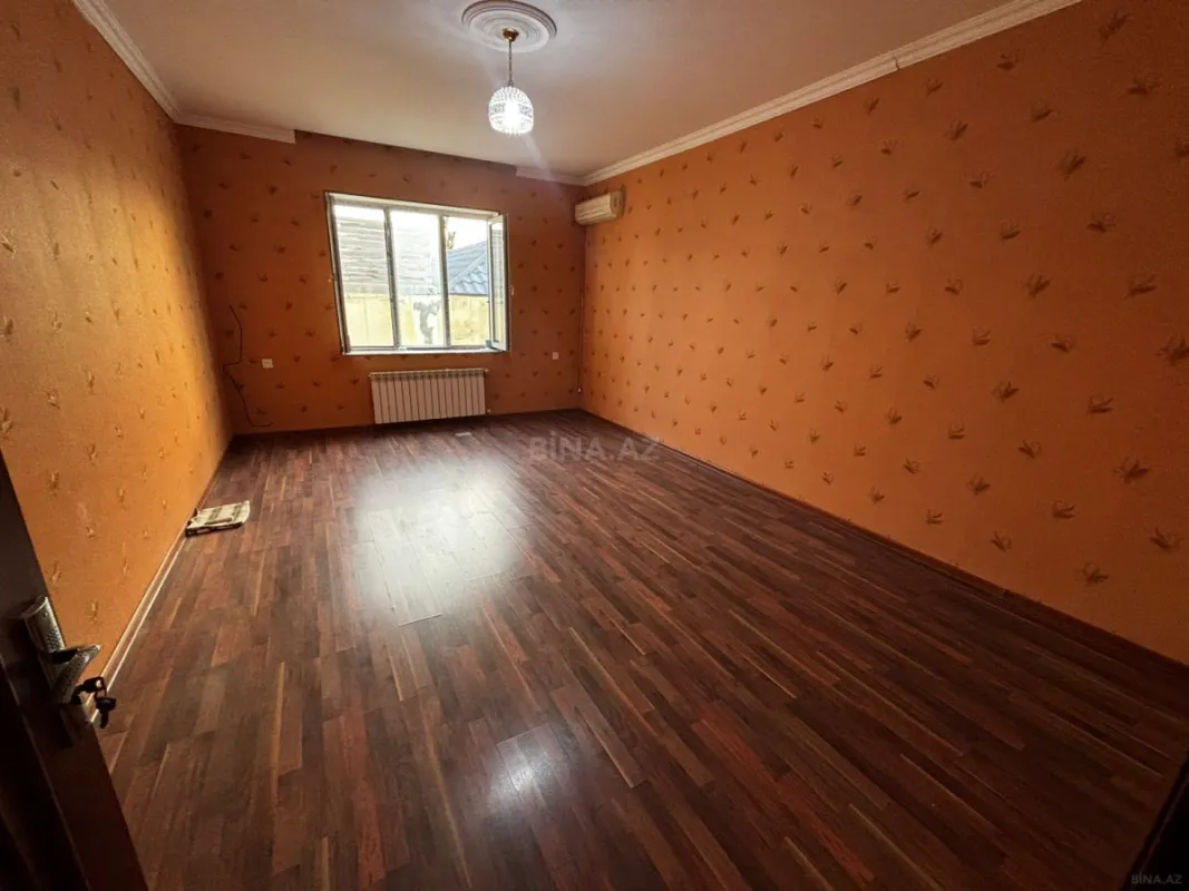 Satılır 4 otaqlı həyət evi 142 m²