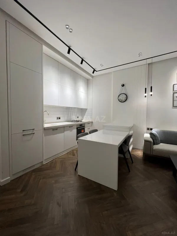 Kirayə verilir 2 otaqlı mənzil 75 m²