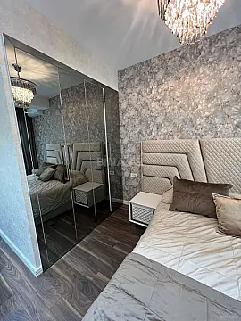 Satılır 3 otaqlı mənzil 147 m²