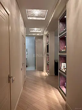Satılır 3 otaqlı mənzil 136 m²