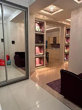 Satılır 3 otaqlı mənzil 136 m²