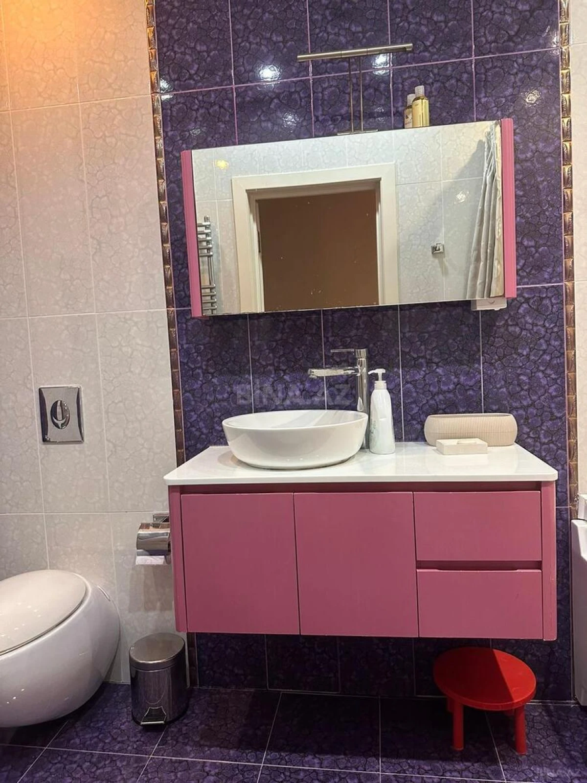 Satılır 3 otaqlı mənzil 136 m²