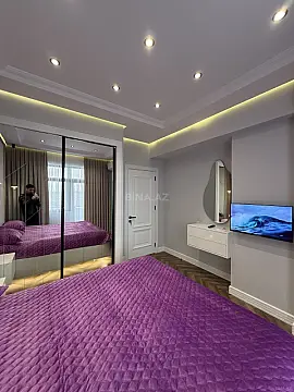 Satılır 2 otaqlı mənzil 67 m²