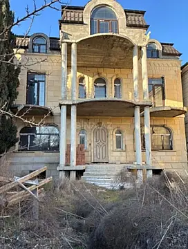 Satılır 6 otaqlı həyət evi 400 m² — Bakı, Qaraçuxur 6 otaq 400.00 m²