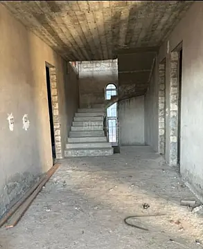 Satılır 6 otaqlı həyət evi 400 m²