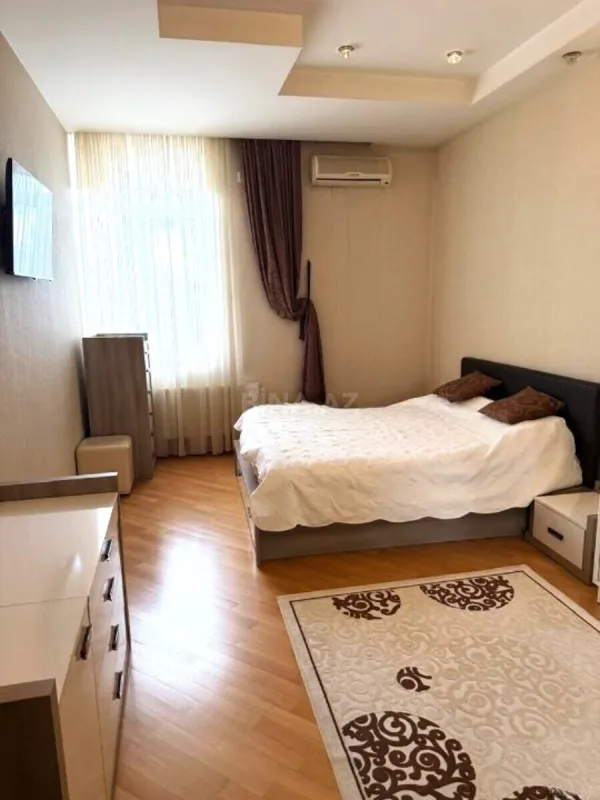Satılır 2 otaqlı mənzil 90 m²