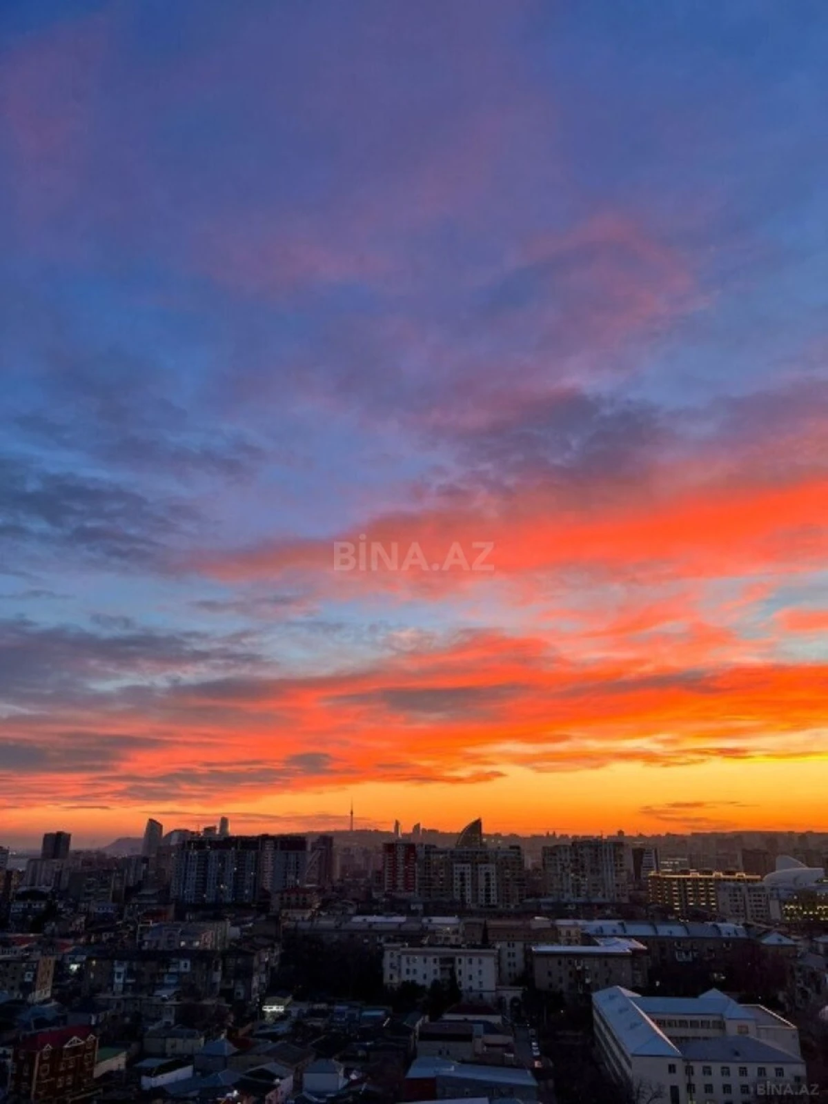 Satılır 2 otaqlı mənzil 90 m²