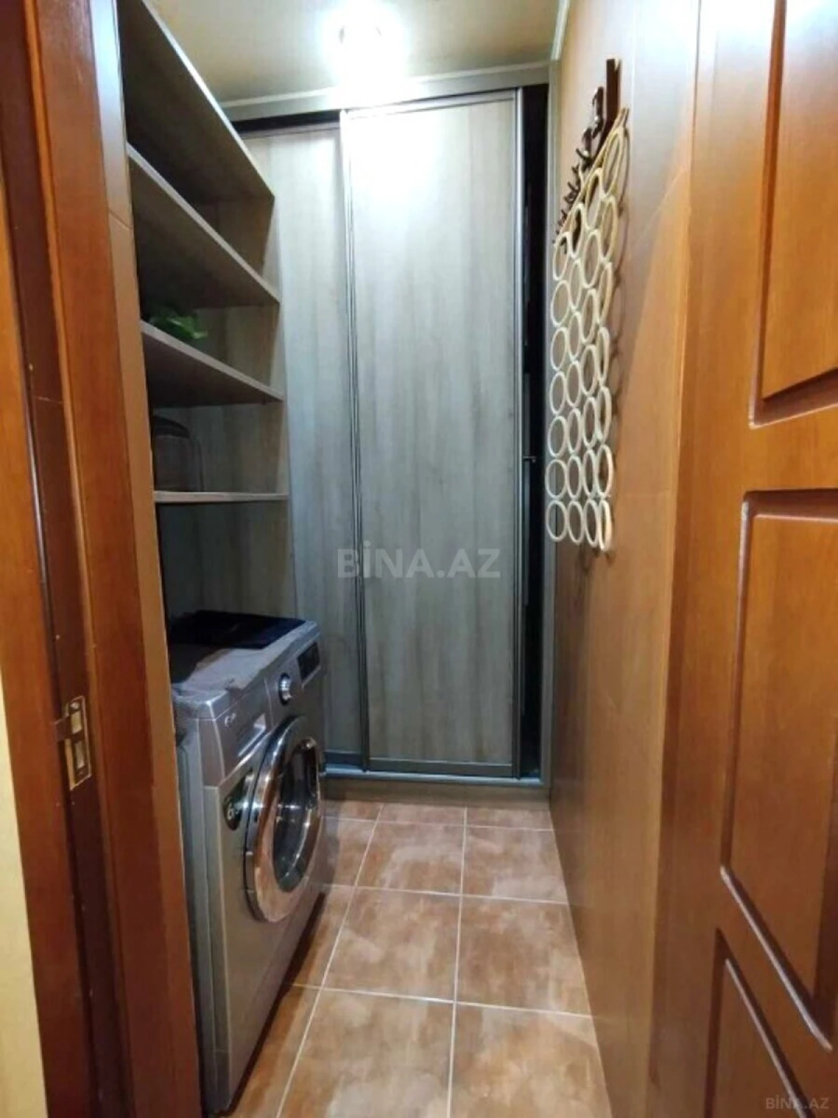 Satılır 2 otaqlı mənzil 90 m²