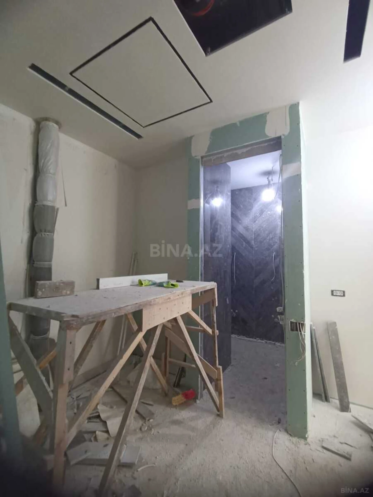 Satılır 3 otaqlı mənzil 94.6 m²