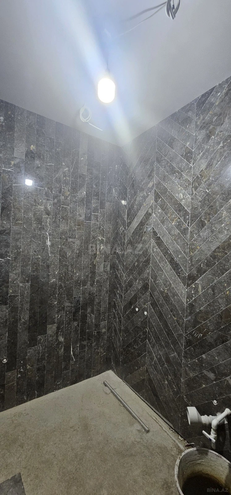 Satılır 3 otaqlı mənzil 94.6 m²