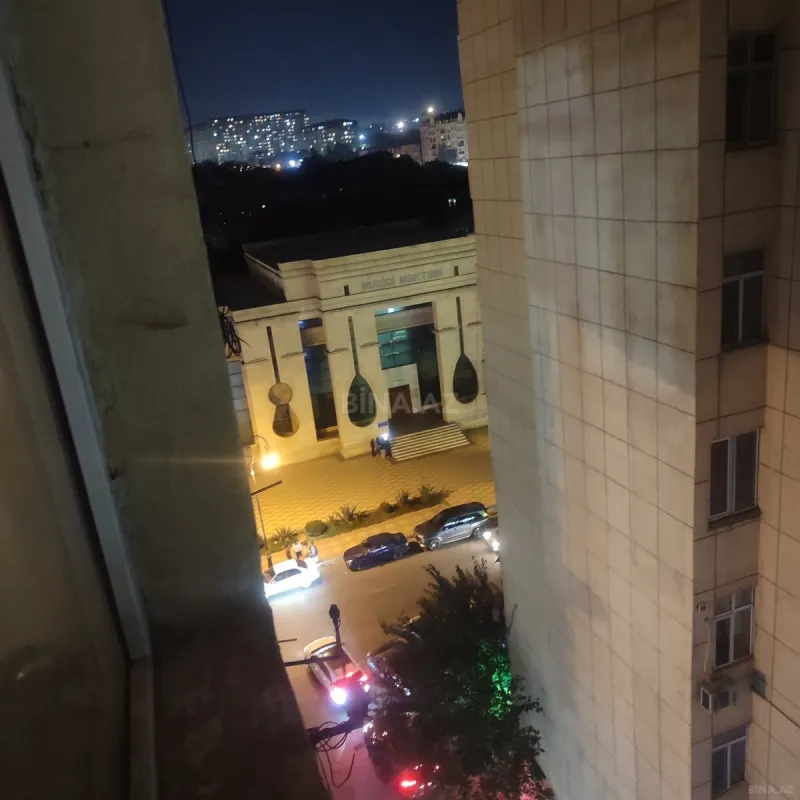 Kirayə verilir 2 otaqlı mənzil 62 m²