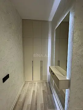 Satılır 2 otaqlı mənzil 71 m²