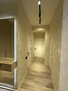 Satılır 2 otaqlı mənzil 71 m²