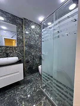 Satılır 2 otaqlı mənzil 71 m²