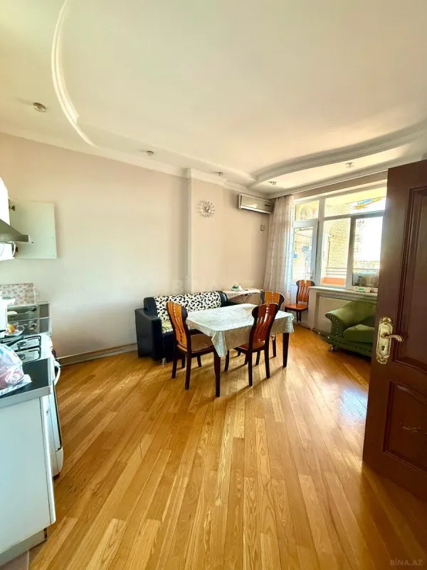 Satılır 2 otaqlı mənzil 105 m²