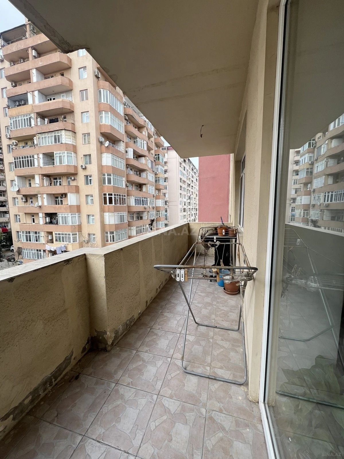 Satılır 3 otaqlı mənzil 110 m²