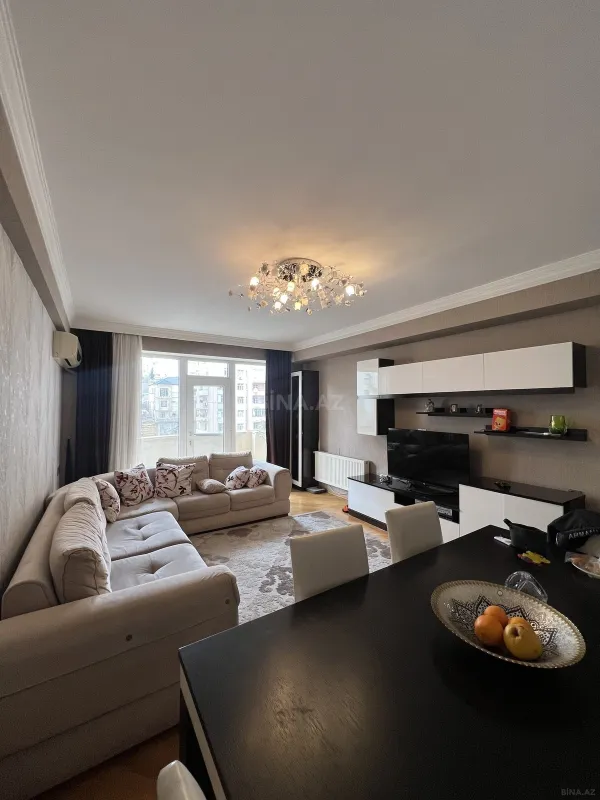 Satılır 3 otaqlı mənzil 110 m²
