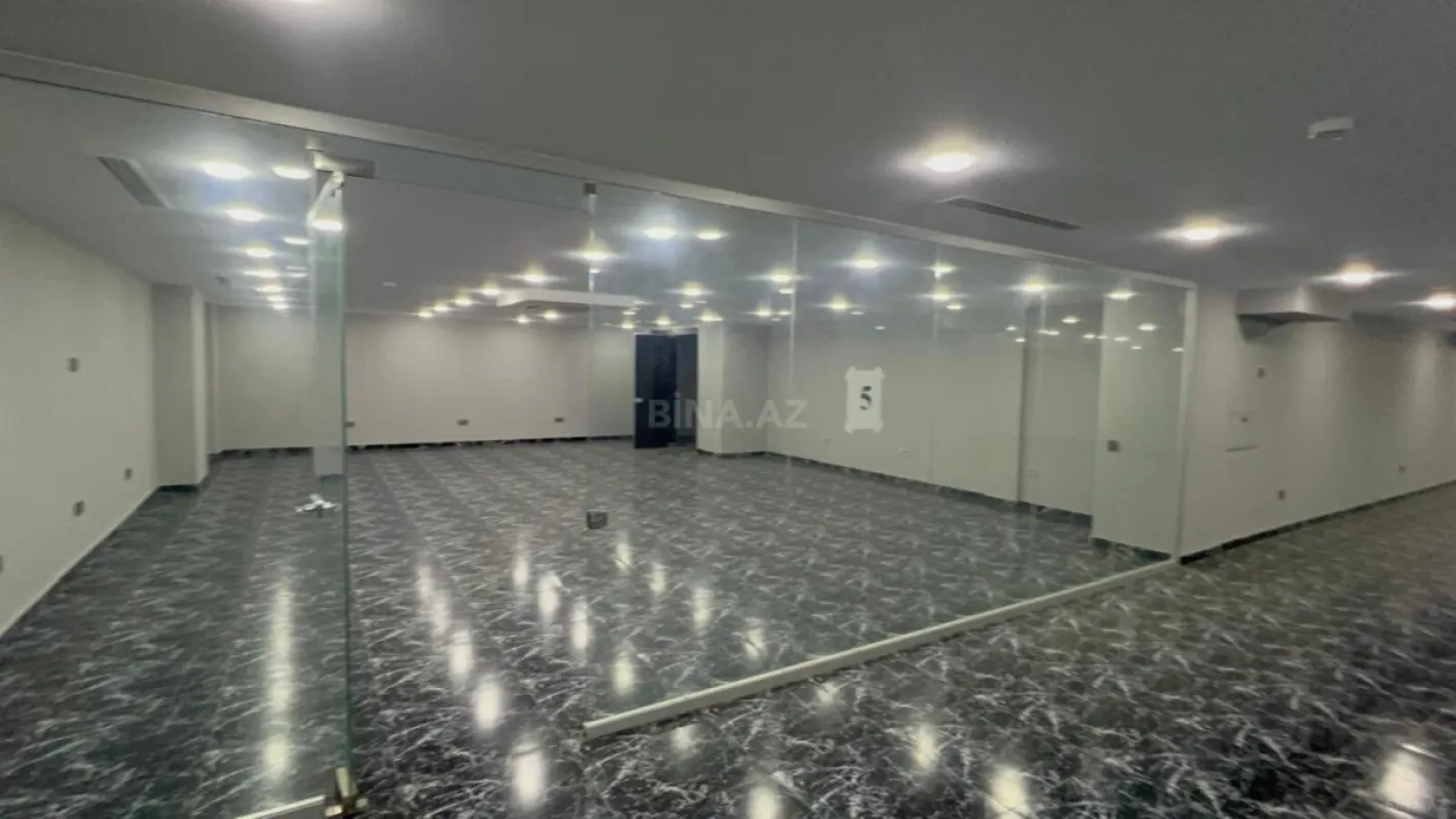 Kirayə verilir obyekt 1400 m²