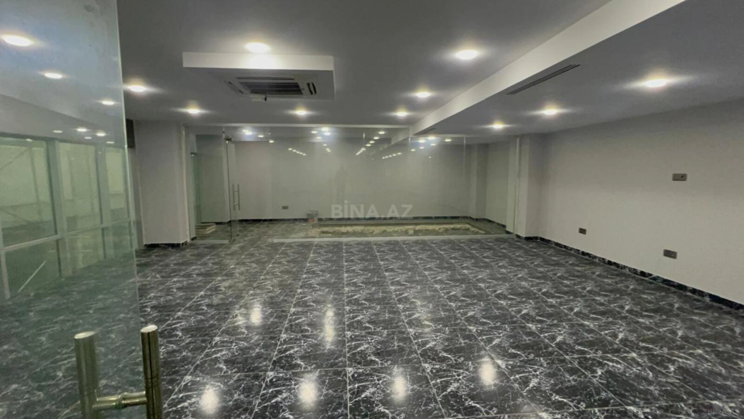 Kirayə verilir obyekt 1400 m²