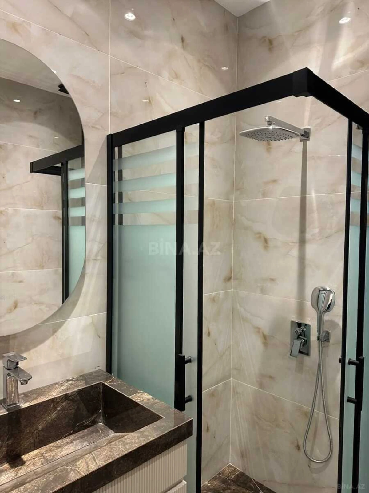 Satılır 4 otaqlı həyət evi 180 m²