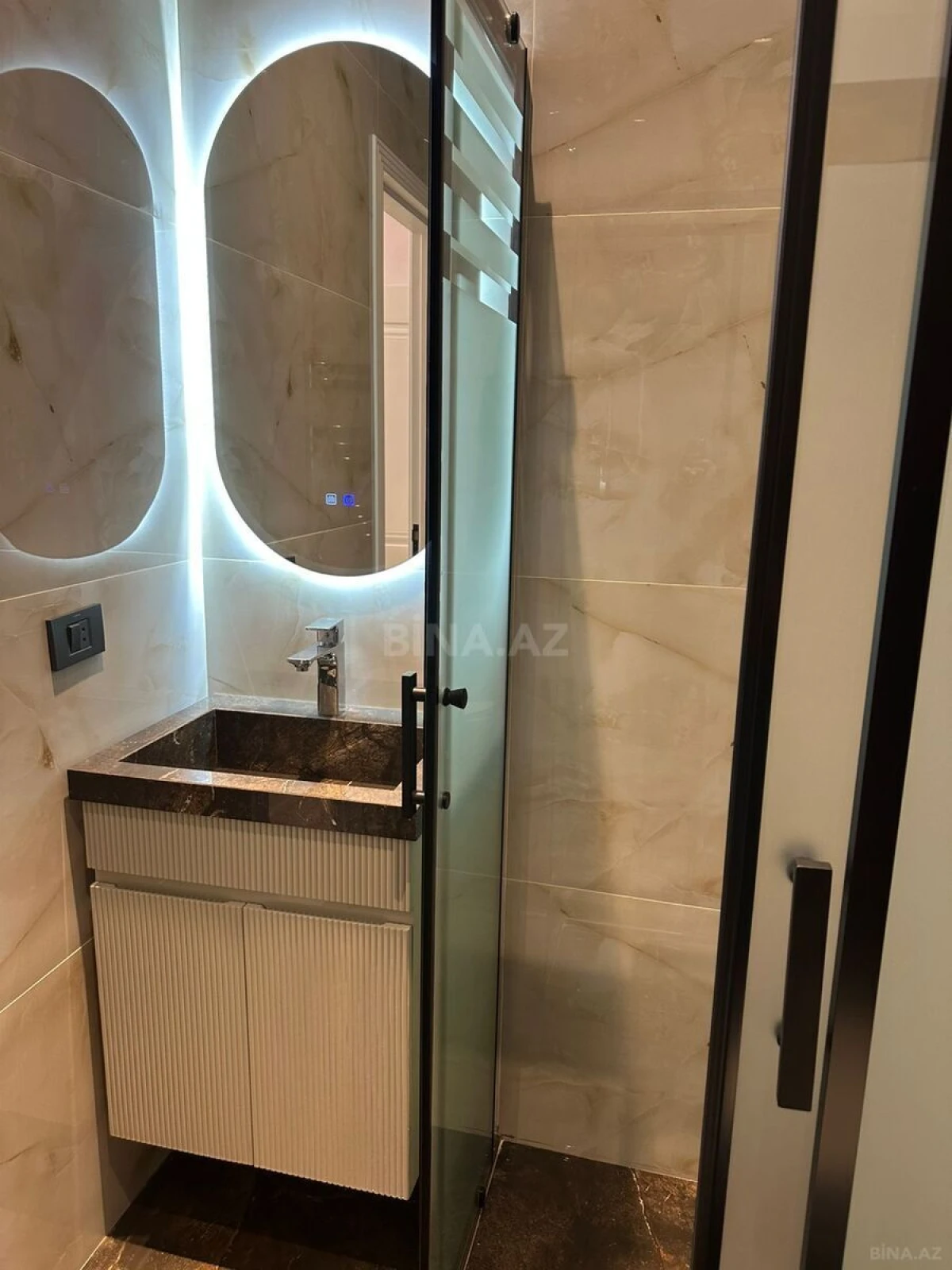 Satılır 4 otaqlı həyət evi 180 m²