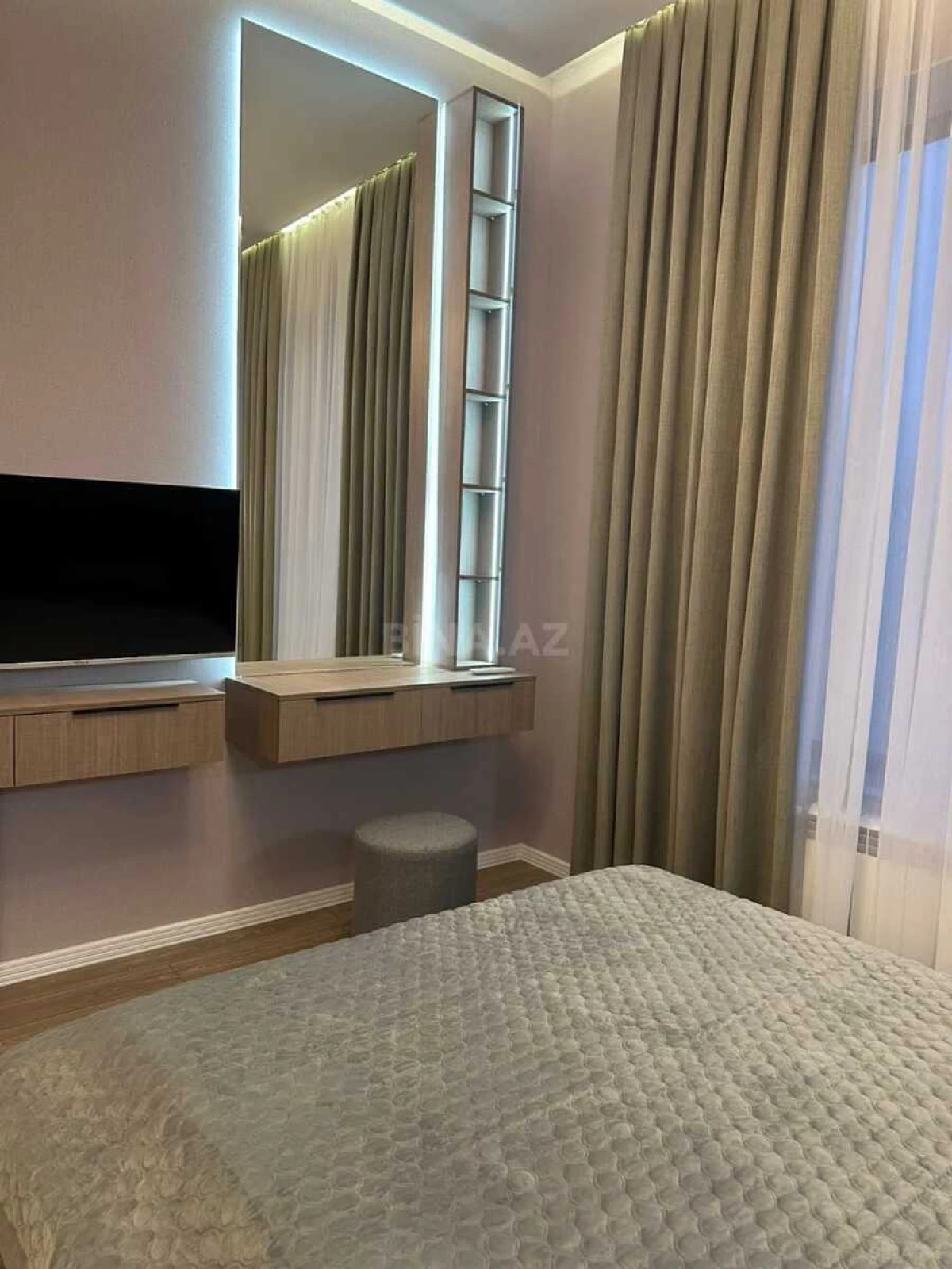 Satılır 4 otaqlı həyət evi 180 m²