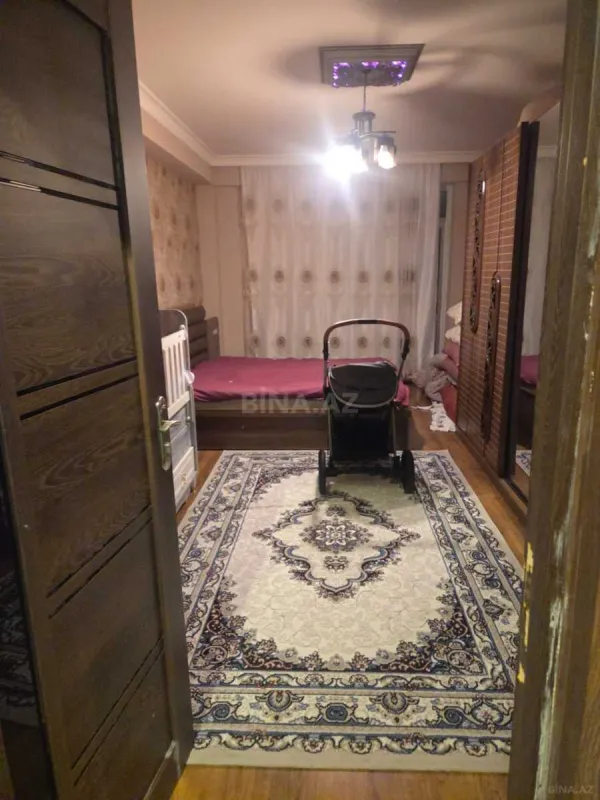 Satılır 3 otaqlı mənzil 134 m²