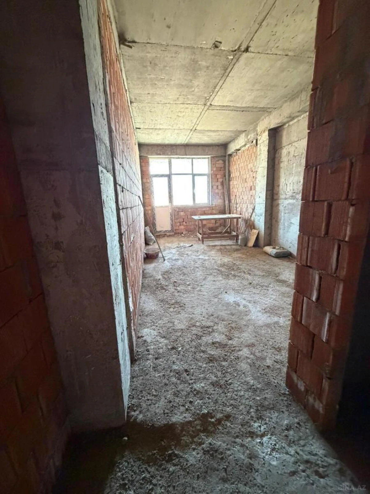 Satılır 3 otaqlı mənzil 128 m²