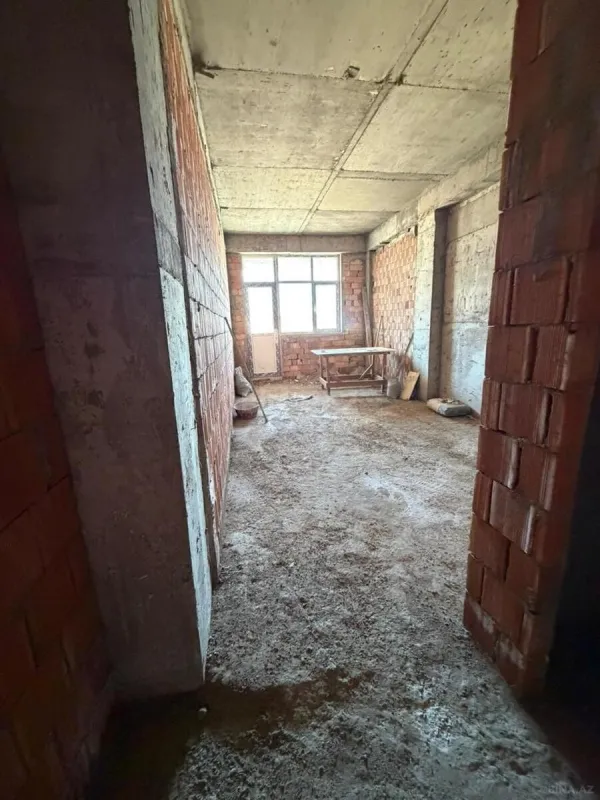 Satılır 3 otaqlı mənzil 128 m²
