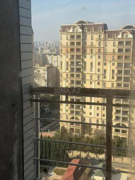 Satılır 3 otaqlı mənzil 128 m²