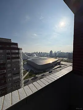 Satılır 3 otaqlı mənzil 128 m²