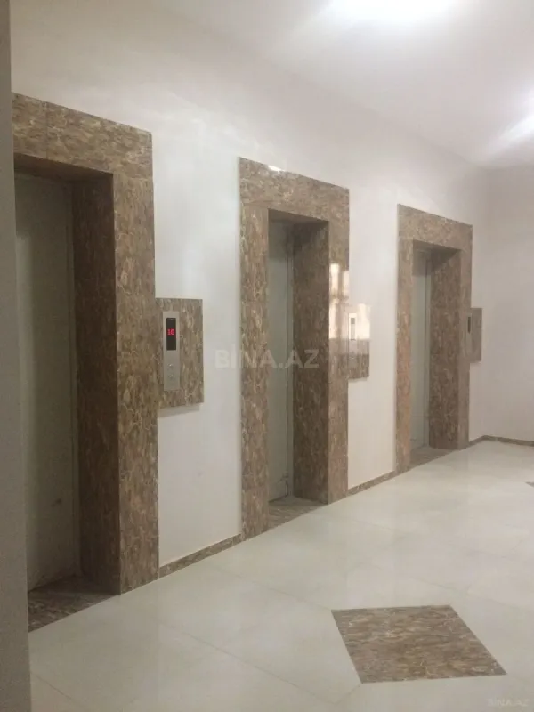 Satılır 3 otaqlı mənzil 166 m²