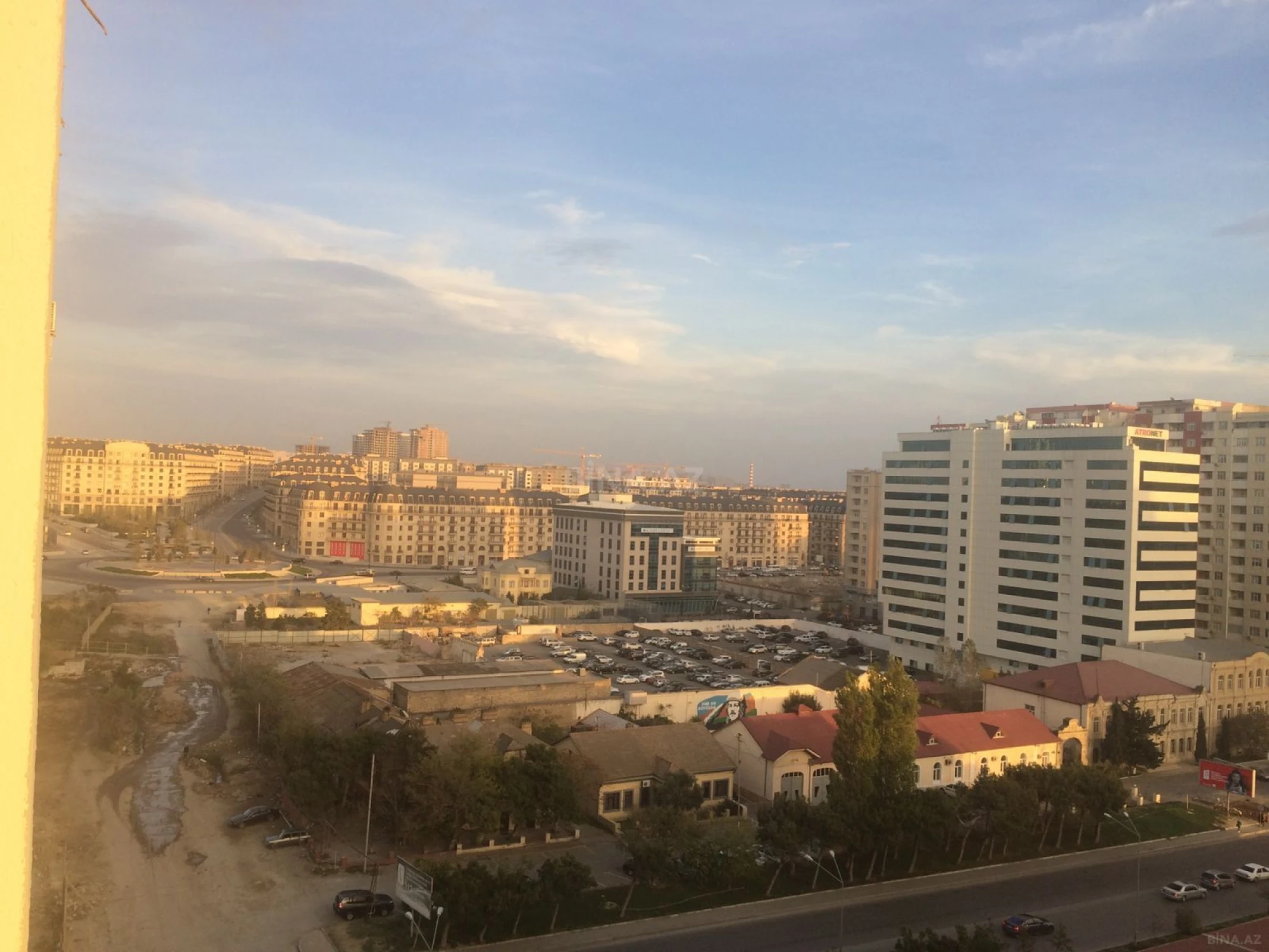 Satılır 3 otaqlı mənzil 166 m²