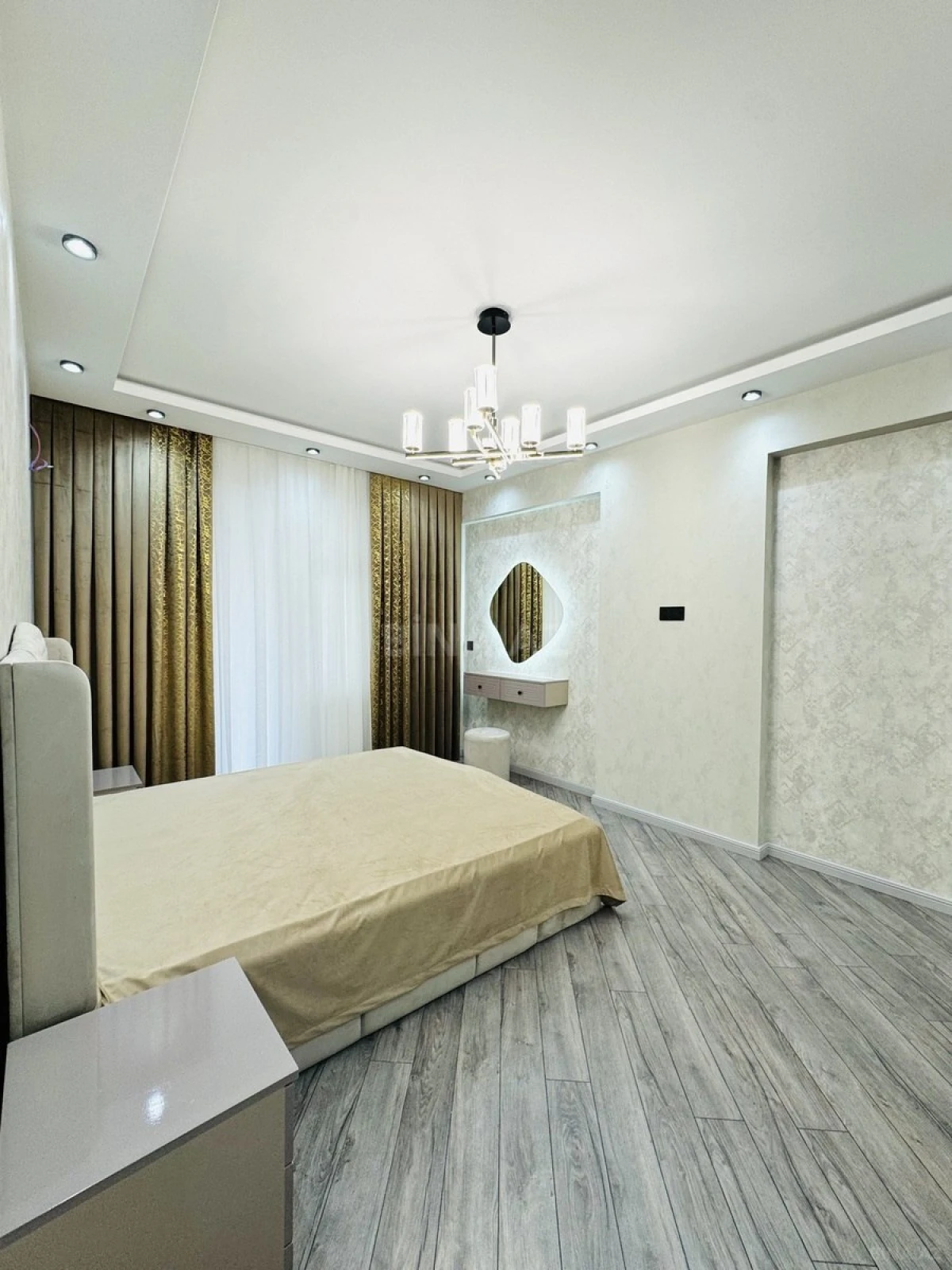 Satılır 3 otaqlı mənzil 80 m²