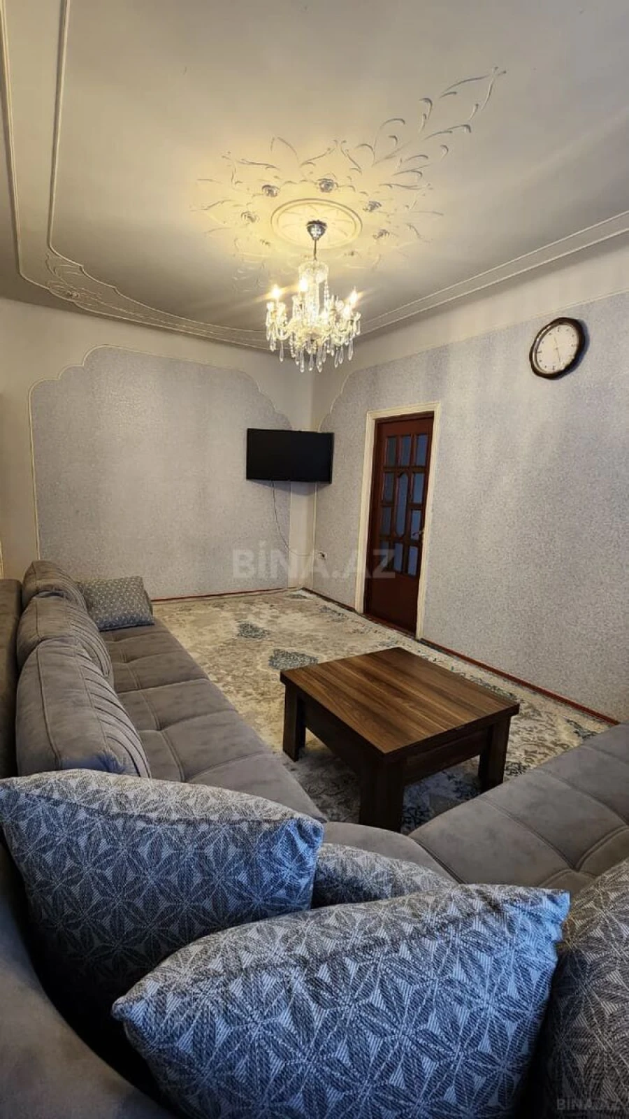 Satılır 5 otaqlı mənzil 110 m²
